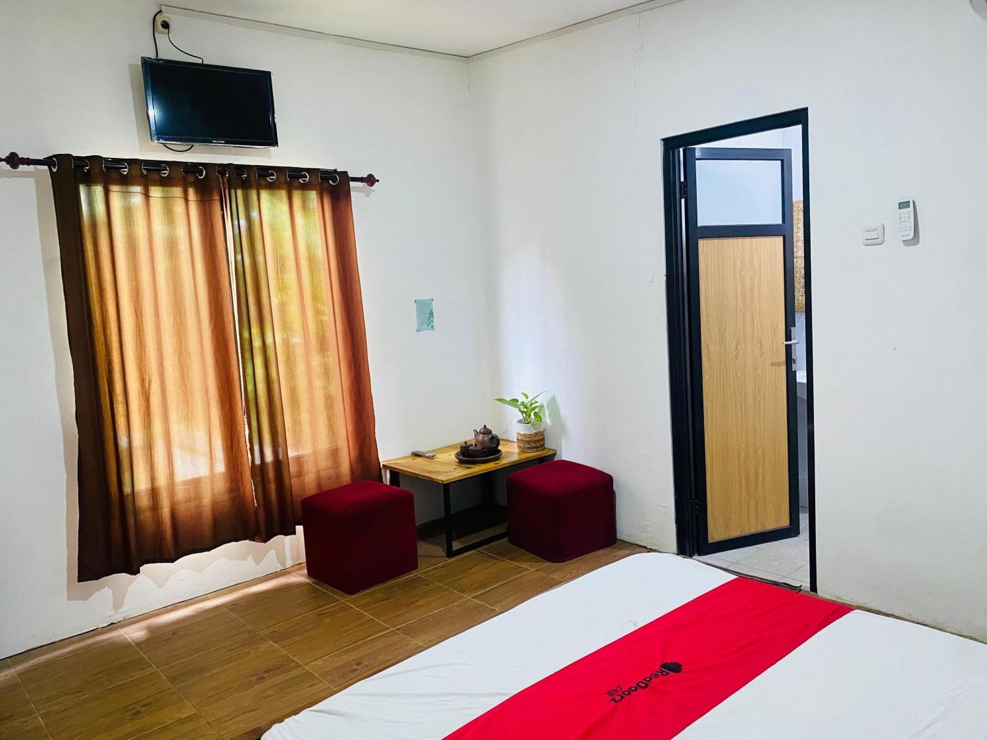 Reddoorz Syariah Near Wisata Durensewu Pandaan Jetak Exterior photo